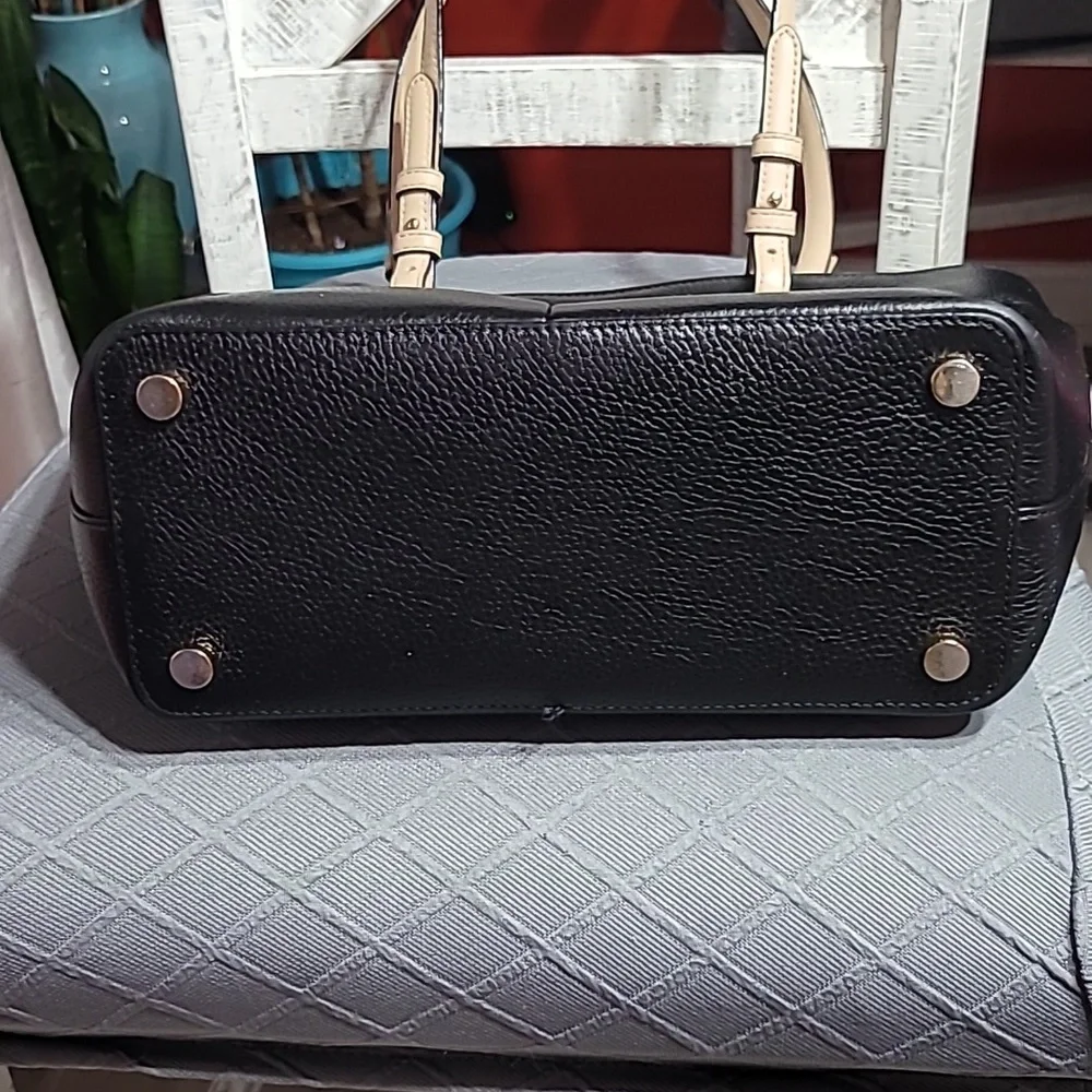 NWT Michael Kor Bedford Medium Black Peeble Tote Bag Cream Handles - Picture 5 of 13